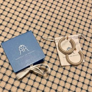 NWOT Rebecca de Ravenel Lurex Cord Hoop Earrings in Opal